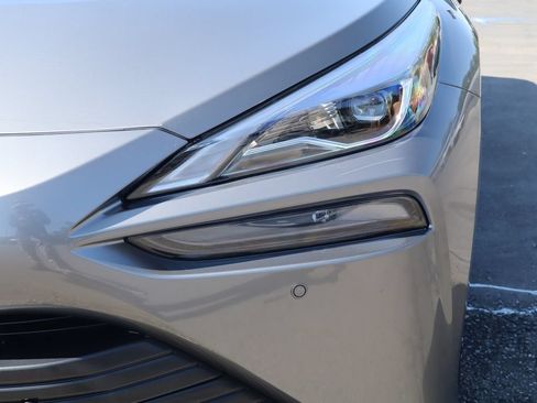 Used 2022 Toyota Mirai w/ Advanced Technology Package RWD image 8