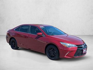 Used 2015 Toyota Camry XSE FWD video 3