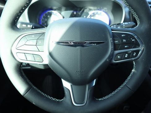 New 2026 Chrysler Pacifica Select FWD image 3
