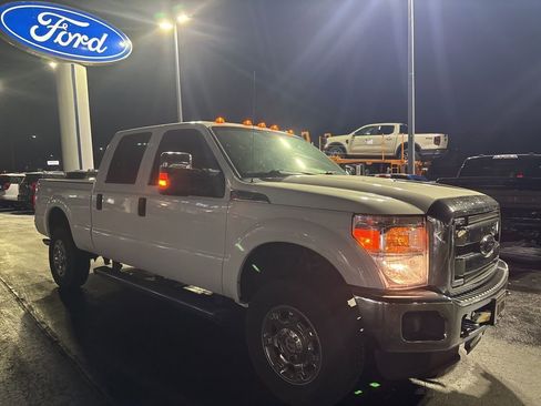 Used 2016 Ford F250 XLT w/ XLT Premium Package image 1