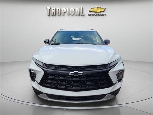 New 2025 Chevrolet Blazer LT w/ Midnight/Sport Edition image 5