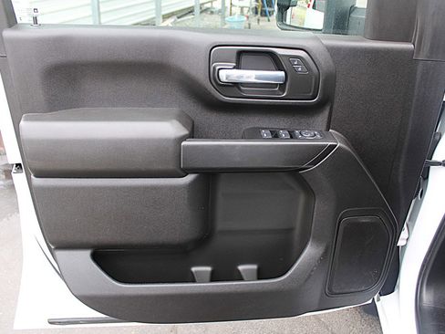Used 2025 Chevrolet Silverado 2500 W/T w/ WT/CX Safety Package AWD/4WD image 17