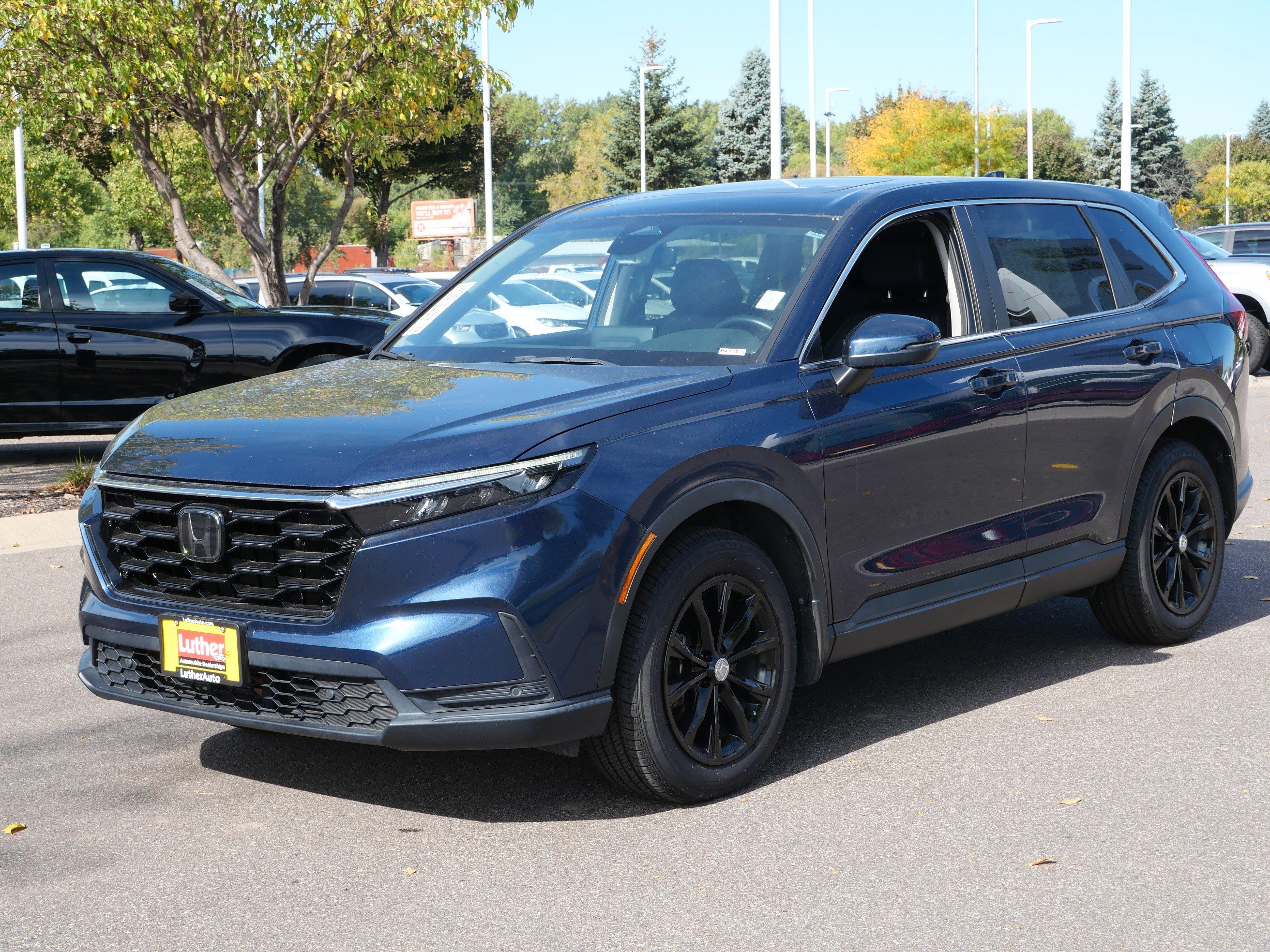 Used 2023 Honda CR-V EX-L image 3