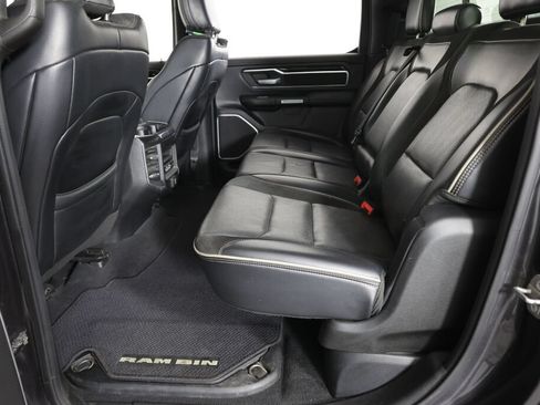 Used 2019 RAM 1500 Laramie AWD/4WD image 17