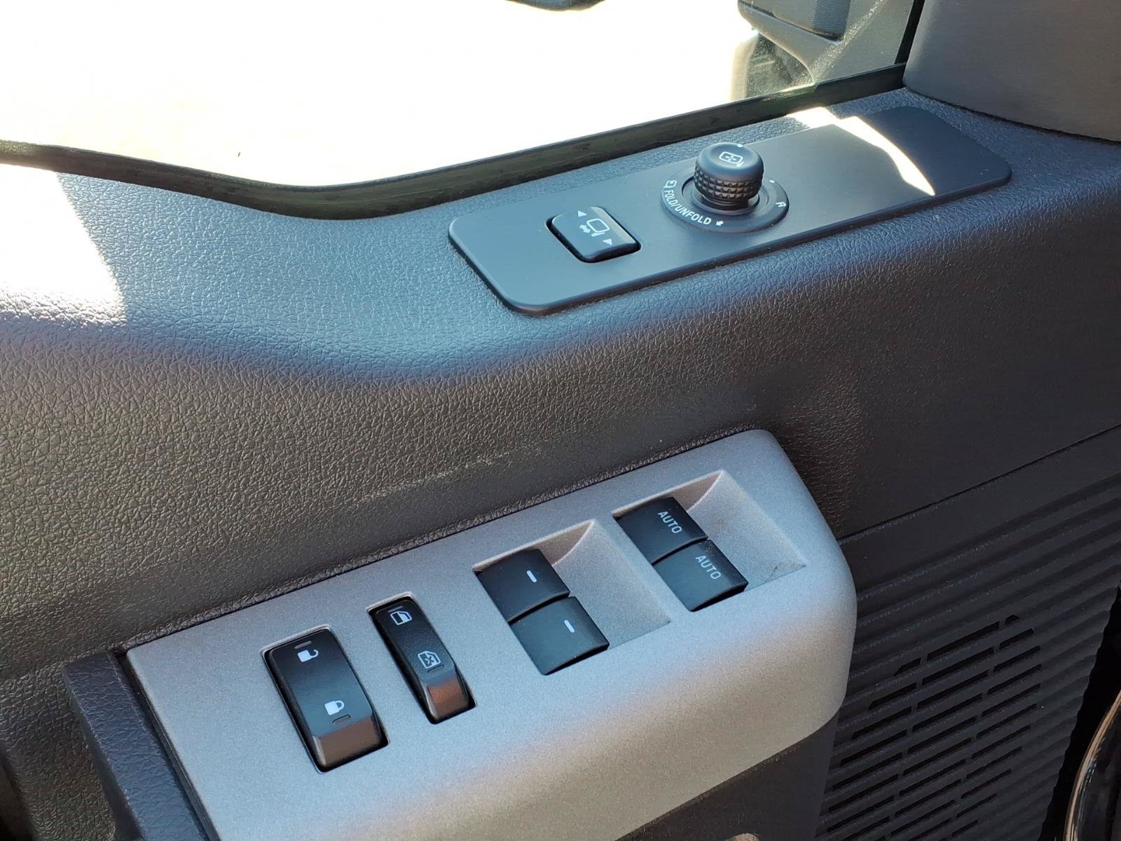 Used 2015 Ford F250 Lariat w/ Snow Plow Prep Package AWD/4WD image 15