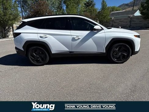 Used 2022 Hyundai Tucson Limited AWD/4WD image 15