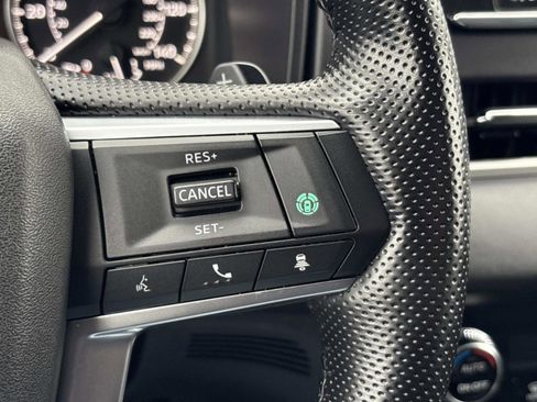 Used 2024 Mitsubishi Outlander SE image 28