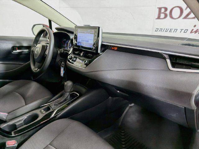 Used 2020 Toyota Corolla LE FWD image 31