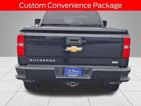 Used 2019 Chevrolet Silverado 1500 Custom w/ Custom Convenience Package AWD/4WD image 5