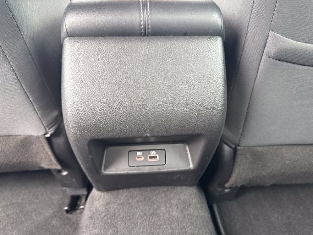 Used 2025 Nissan Altima 2.5 SV FWD image 10