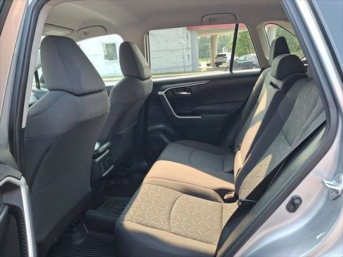 Certified 2021 Toyota RAV4 XLE AWD/4WD image 21