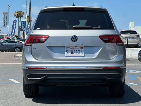 Used 2023 Volkswagen Tiguan SE image 6