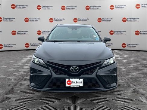 Used 2023 Toyota Camry SE image 8