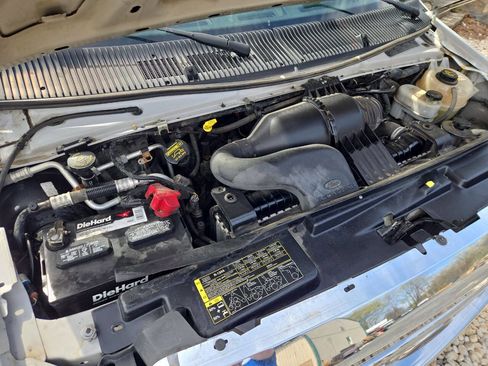 Used 2014 Ford E-350 and Econoline 350 Super Duty w/ Interior Upgrade Package image 11