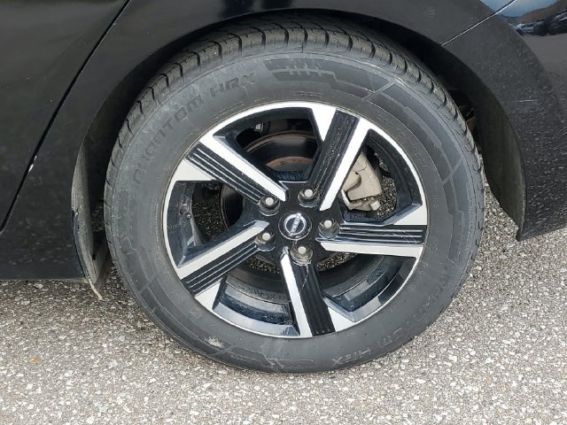 Used 2024 Nissan Sentra SV FWD image 30