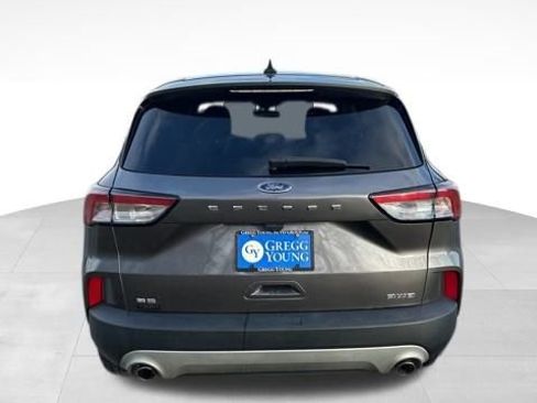 Used 2022 Ford Escape SE image 7