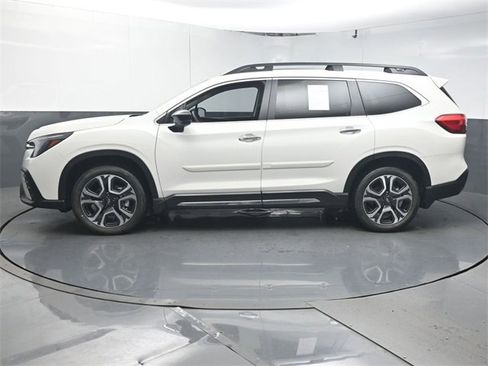 Used 2025 Subaru Ascent Touring w/ Popular Package #1 image 5