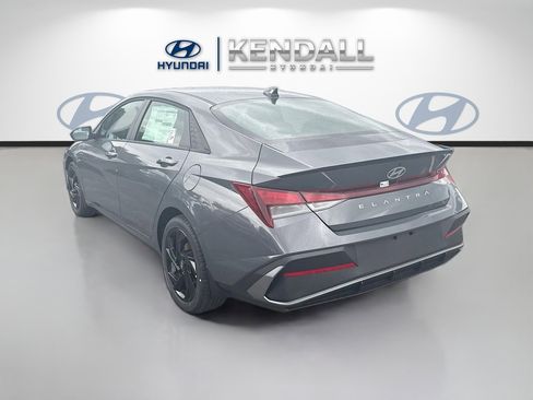 New 2026 Hyundai Elantra Sport FWD image 4