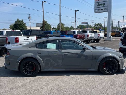 Used 2023 Dodge Charger SRT Hellcat w/ Harman/Kardon Audio Group RWD image 8