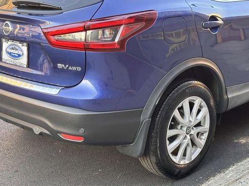 Used 2020 Nissan Rogue Sport SV w/ All-Weather Package AWD/4WD image 11