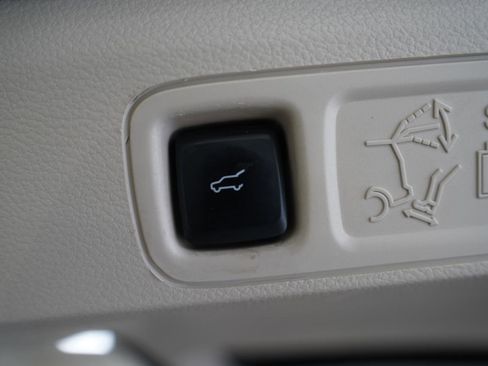 Used 2020 Lincoln Navigator L Reserve w/ Luxury Package image 38