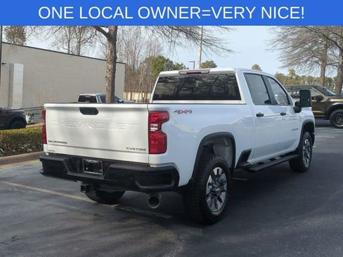 Used 2024 Chevrolet Silverado 2500 Custom w/ Custom Value Package image 5