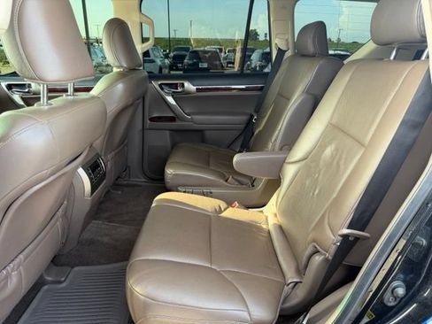 Used 2017 Lexus GX 460 Premium AWD/4WD image 18