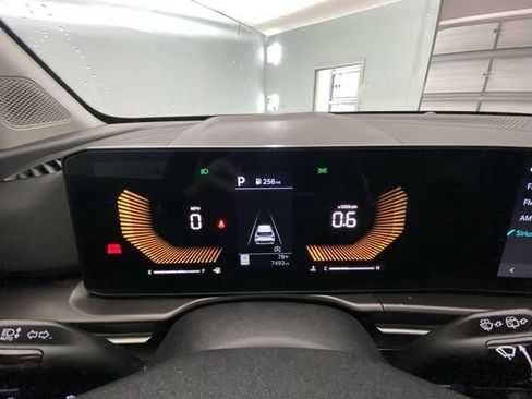 Used 2026 Kia Sportage EX FWD image 15