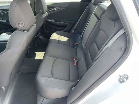 Used 2025 Chevrolet Malibu LT FWD image 10
