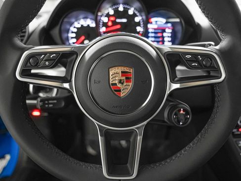 Used 2025 Porsche 718 Cayman image 14