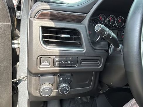 Used 2024 Chevrolet Tahoe LS RWD image 21