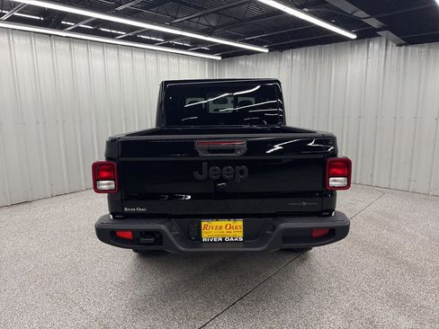 New 2026 Jeep Gladiator Sport AWD/4WD image 6