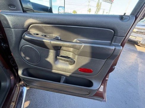 Used 2005 Dodge Ram 2500 Truck SLT image 18