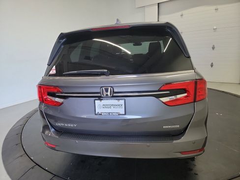 Used 2023 Honda Odyssey Touring image 8