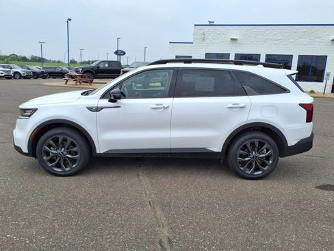 Used 2023 Kia Sorento X-Line EX image 2