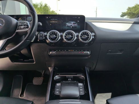 Used 2021 Mercedes-Benz GLA 250 image 25