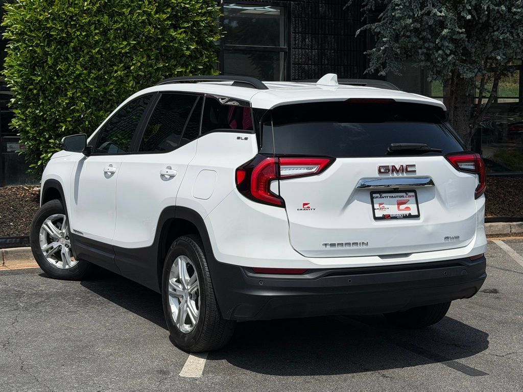 Used 2023 GMC Terrain SLE w/ Driver Convenience Package AWD/4WD image 19