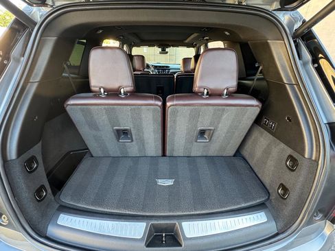 Used 2020 Cadillac XT6 Premium Luxury FWD image 18