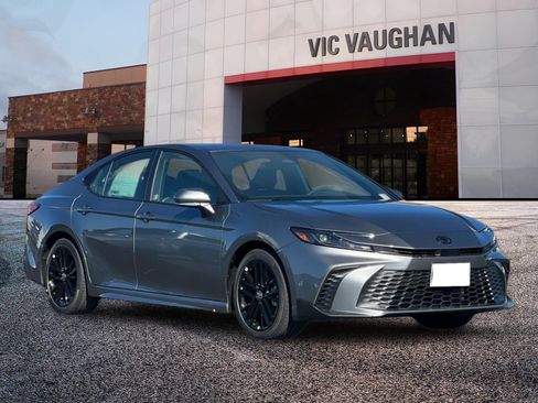 New 2026 Toyota Camry SE FWD image 7