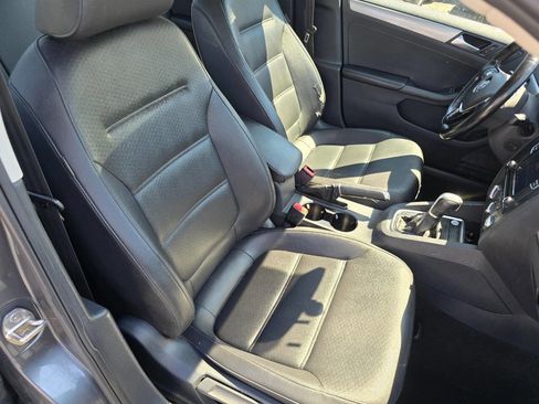 Used 2016 Volkswagen Jetta SE image 27