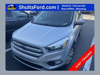 Used 2017 Ford Escape SE w/ SE Cold Weather Package AWD/4WD video 1