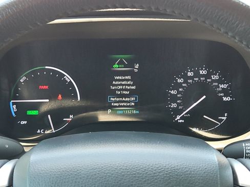 Used 2023 Toyota Sienna XLE FWD image 24