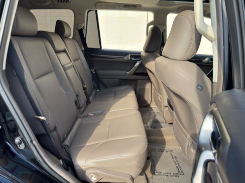 Used 2019 Lexus GX 460 Premium AWD/4WD image 39