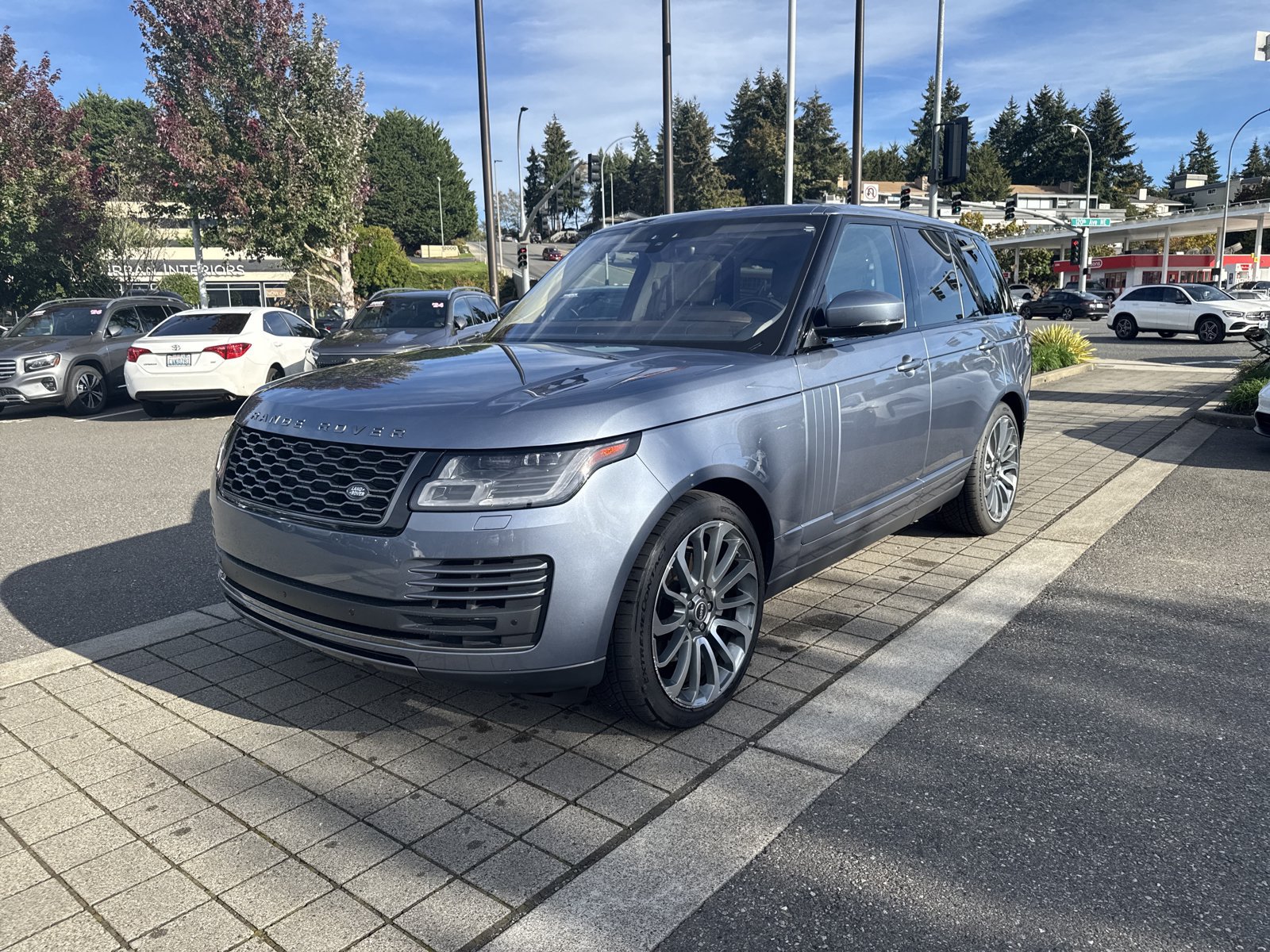 Used 2020 Land Rover Range Rover AWD/4WD image 1