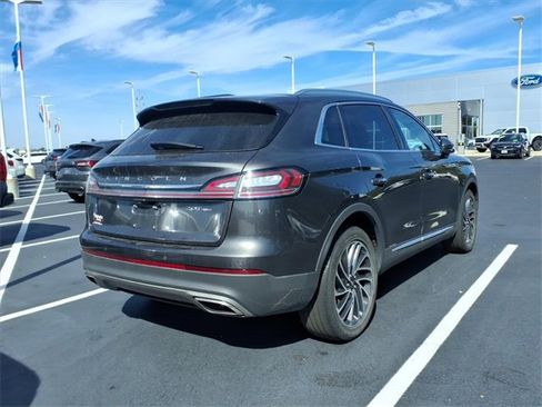 Used 2019 Lincoln Nautilus Reserve w/ Driver Assistance Package image 11