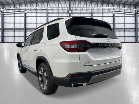 New 2026 Honda Pilot Elite image 3