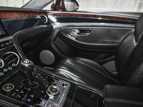 Used 2020 Bentley Continental GT AWD/4WD image 40