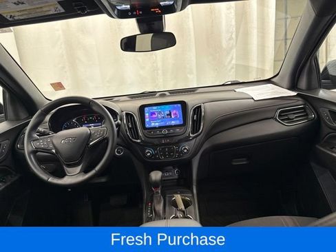 Used 2023 Chevrolet Equinox RS FWD image 14