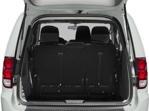 Used 2017 Dodge Grand Caravan SXT w/ Driver Convenience Group FWD image 15