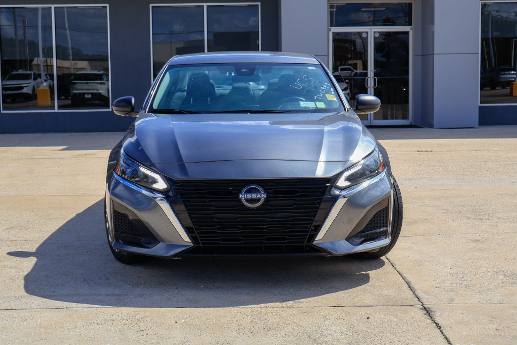 Used 2024 Nissan Altima 2.5 SV FWD image 22